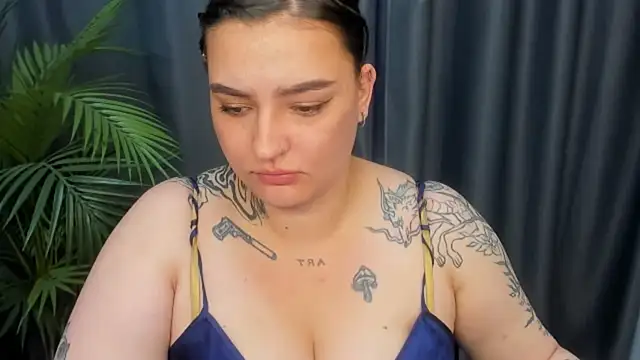 Chat XXX en directo de NikkiSummer