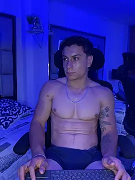 MR_MUSCLE élő XXX-chatje