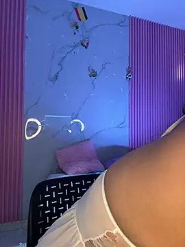 Chat XXX en directo de Sophie19__