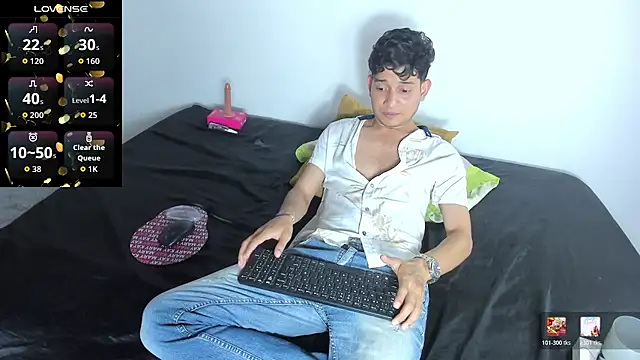 Benjamin_Buster 即時 XXX 聊天