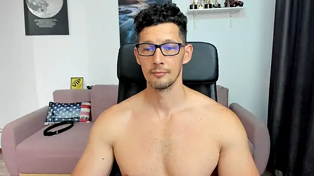 BrutusK08 Chat XXX live
