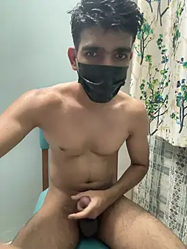 צ'אט XXX בשידור חי של Naughtytomboy78