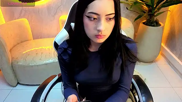 Skyhoney_tp Chat XXX in diretta
