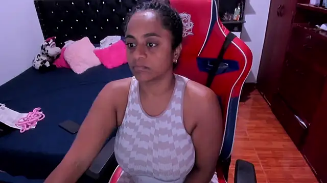 BellaKarla Chat XXX in diretta