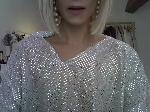 VictoriaBigSecret's Live XXX Chat