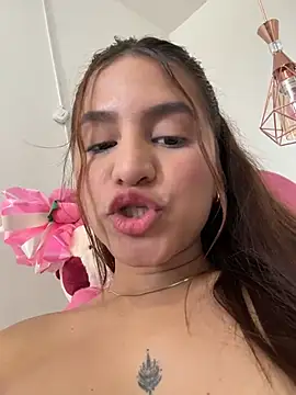 ViankaRose 即時 XXX 聊天