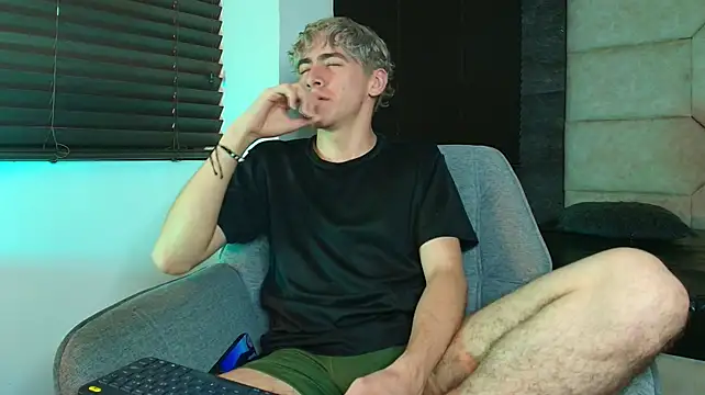 Tyler_Mcrey 现场XXX聊天