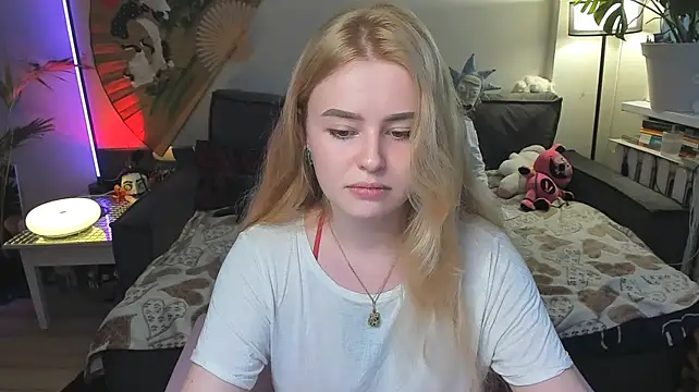 XXX chat uživo modela Alexa_Pirs