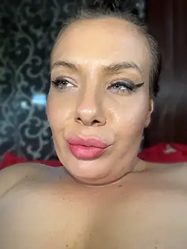 KrisKkiki Chat XXX live