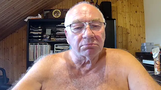XXX chat uživo modela biggandybig