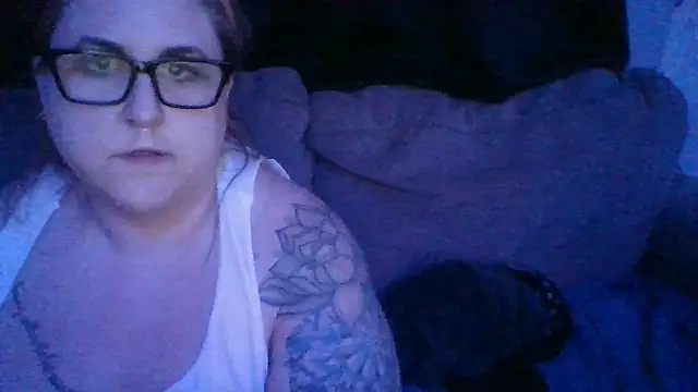 chloeluxe69 Adlı Modelin Canlı XXX Sohbeti