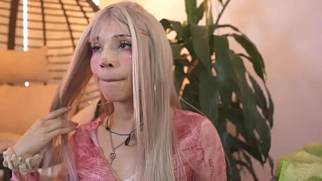 Živý XXX chat AliiceWonderland_