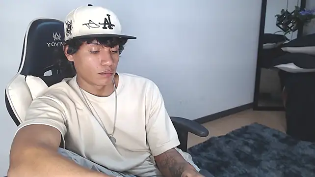 Živý XXX chat MaximilianRoth