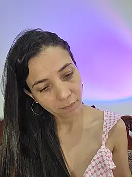 miaeyex 现场XXX聊天