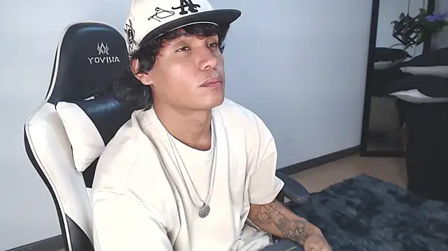 Živý XXX chat MaximilianRoth