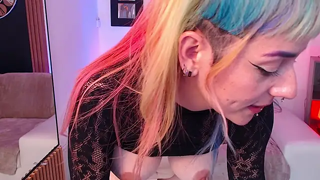 צ'אט XXX בשידור חי של psyc_honey77