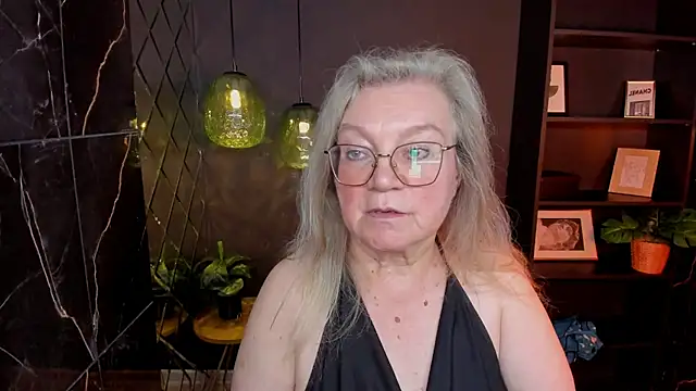 NataliMellow Chat XXX in diretta