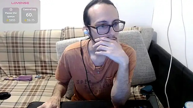 cholitohermoso's Live XXX Chat