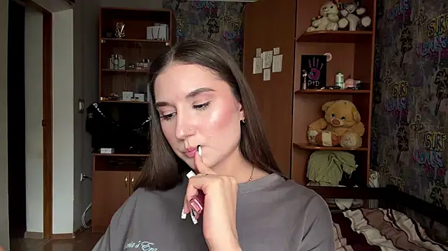 KittyNoSkirty's Live XXX Chat