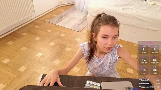 Little__Lunaa's Live XXX Chat
