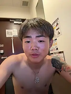 kux_llmo6のウェブカメラショー