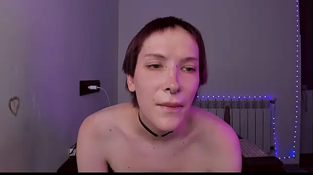 Lyricca: онлайн-секс-чат