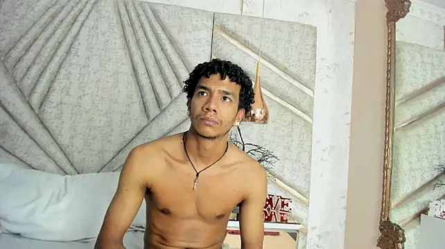 Živý XXX chat MarckThompsonn
