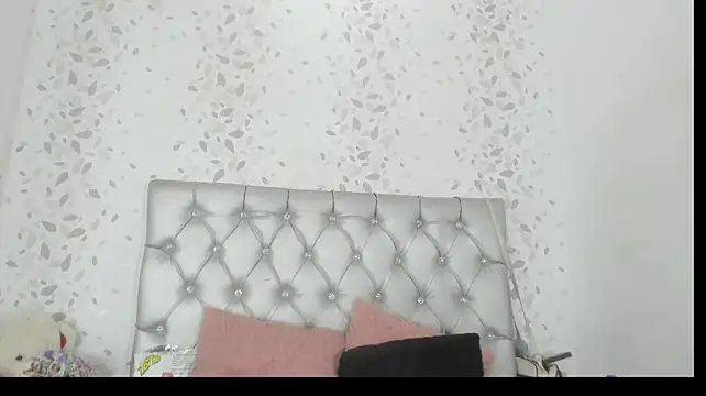 brenda_sofia69 即時 XXX 聊天