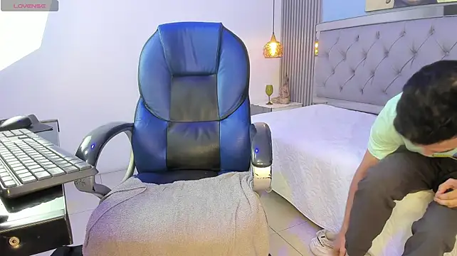 FelipeFriendlyn Live XXX chat