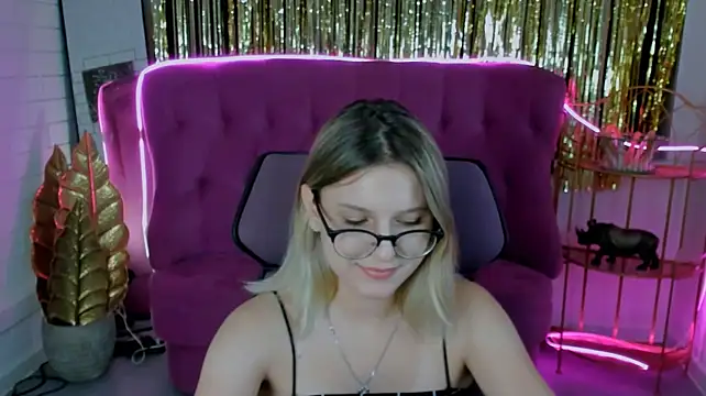 LeslieBloom Live XXX Chat