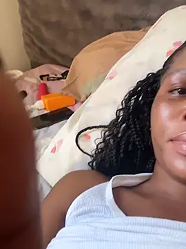 HangwithMiMa XXX чат на живо