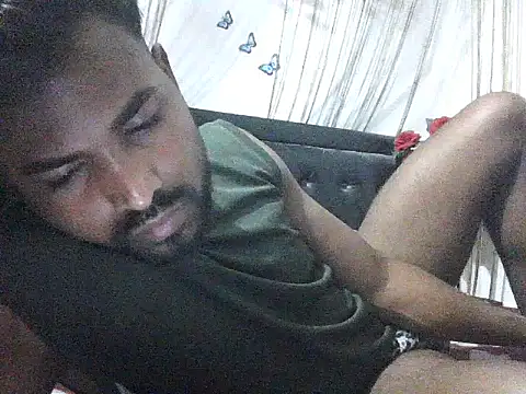 Hunkytop Chat XXX live