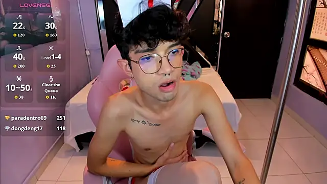 Chat +18 de LiamHeatx ao vivo