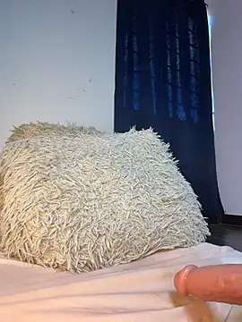 Chatroom XXX en direct de HotAlana_