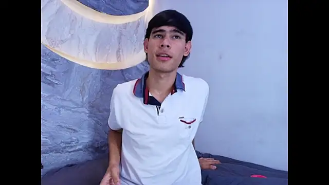 XXX chat uživo modela Tyler_schoby