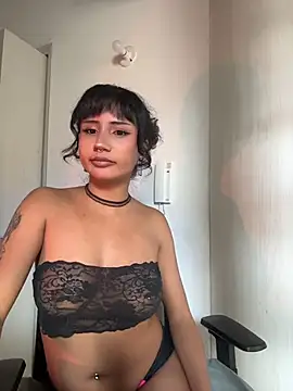 Chat +18 de Lunelle333 ao vivo