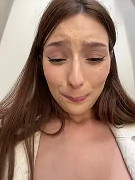 Chat +18 de LilluKatten ao vivo