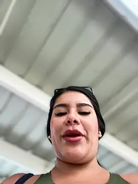 Czat XXX na żywo – Issane_Peru