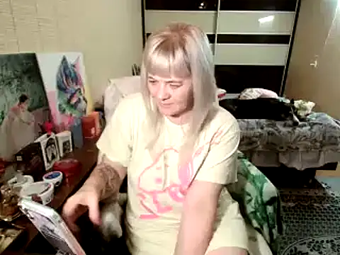 Chat +18 de Lia_Laguna77 ao vivo