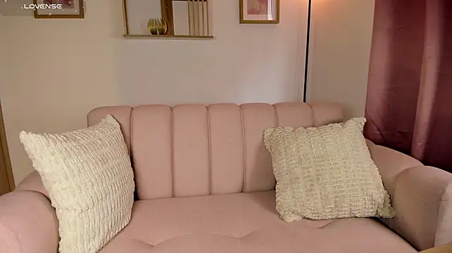 Lilabril XXX чат на живо