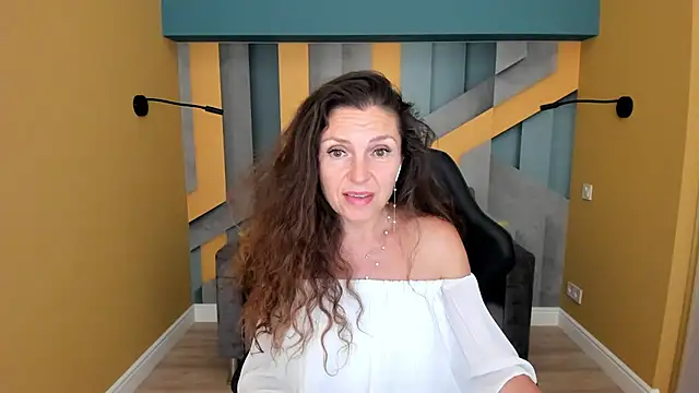 Chat +18 de EllaLong ao vivo