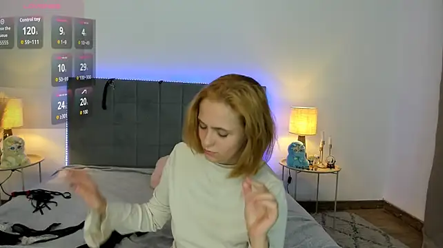 DellaRows' Live XXX Chat
