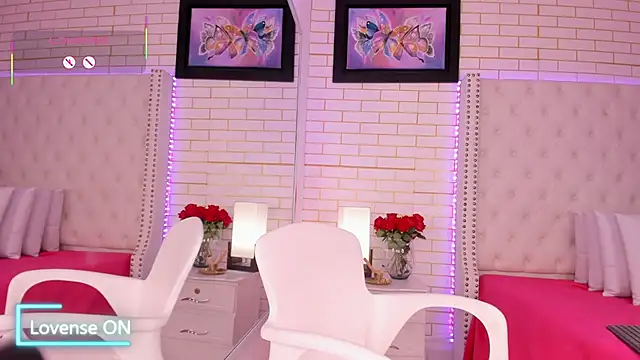 Chat +18 de Coco_Balenciaga_ ao vivo