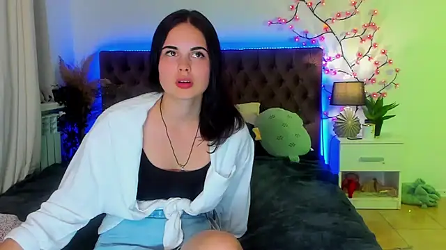 Chat +18 de JennaMiu ao vivo
