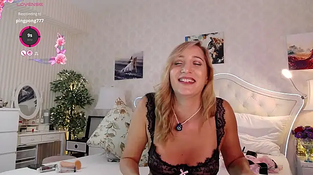 IreneHope Chat XXX in diretta