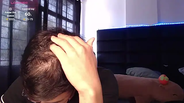 Živý XXX chat andrewmhilton_