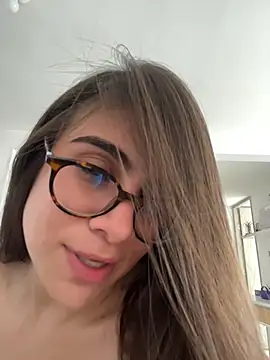 MariaIsabella8 即時 XXX 聊天