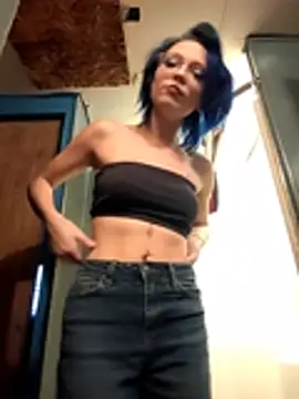 XXX chat uživo modela LunikaCorpse666