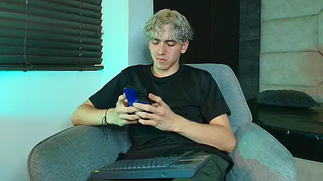 Tyler_Mcrey Obrolan Langsung XXX
