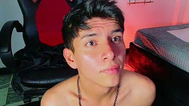 Vincent_Kanen Live XXX chat